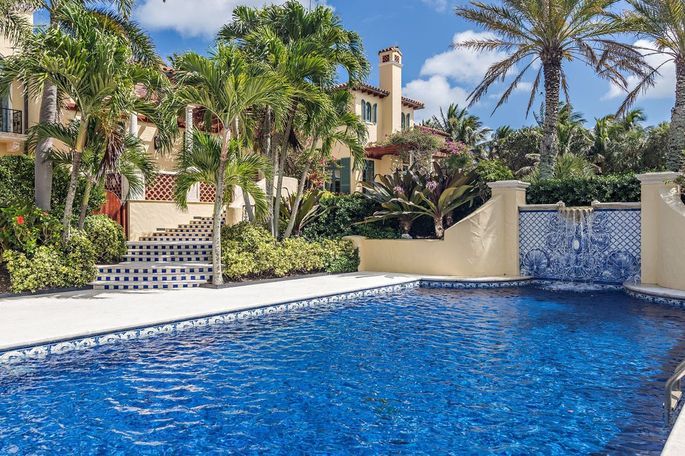 Bos Oracle Larry Ellison Beli Rumah Rp1,1 Triliun