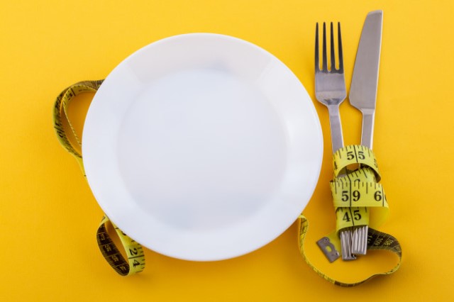 Data riskesdas kemenkes sebutkan 44 persen masyarakat dan calon jemaah haji alami obesitas. (Foto: Ilustrasi/Freepik.com)