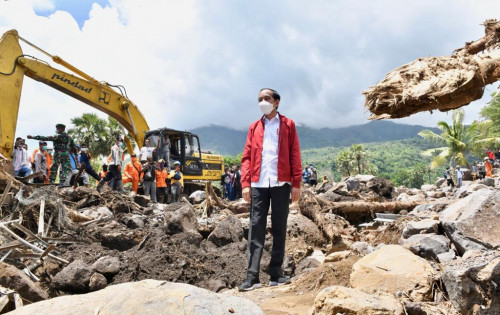 Kepala Daerah bukan Burung Beo
