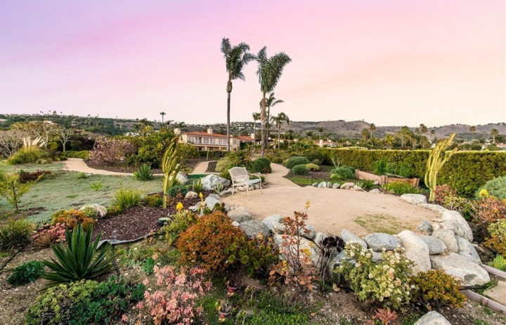 Investor Zoom 'Borong' Dua Properti di California