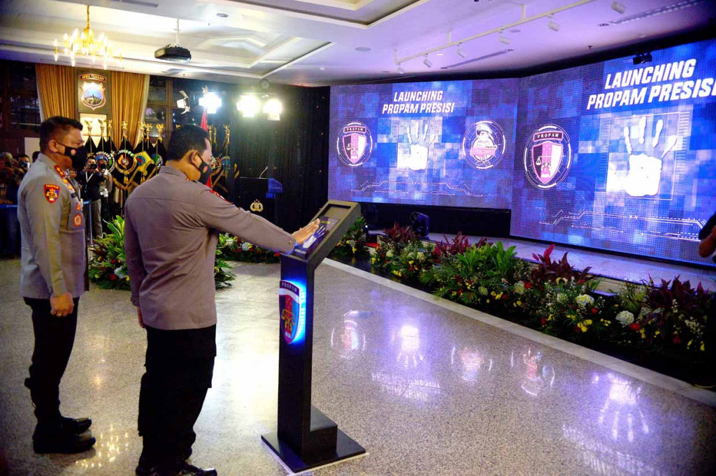 Foto: Polri Luncurkan Aplikasi Propam Presisi - Medcom.id
