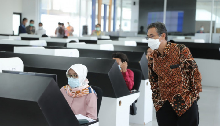 Tak Bawa Surat Tes Covid-19, Peserta Dicek GeNose di Lokasi UTBK