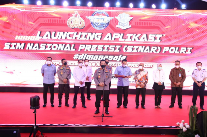 Luncurkan Pelayanan SIM <i>Online</i>, Polri Dianggap Adaptif