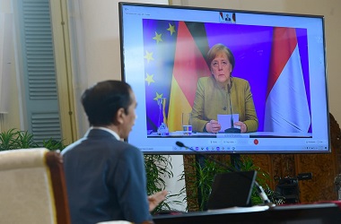 Jokowi dan Merkel Bertukar Pikiran Mengenai Isu Myanmar