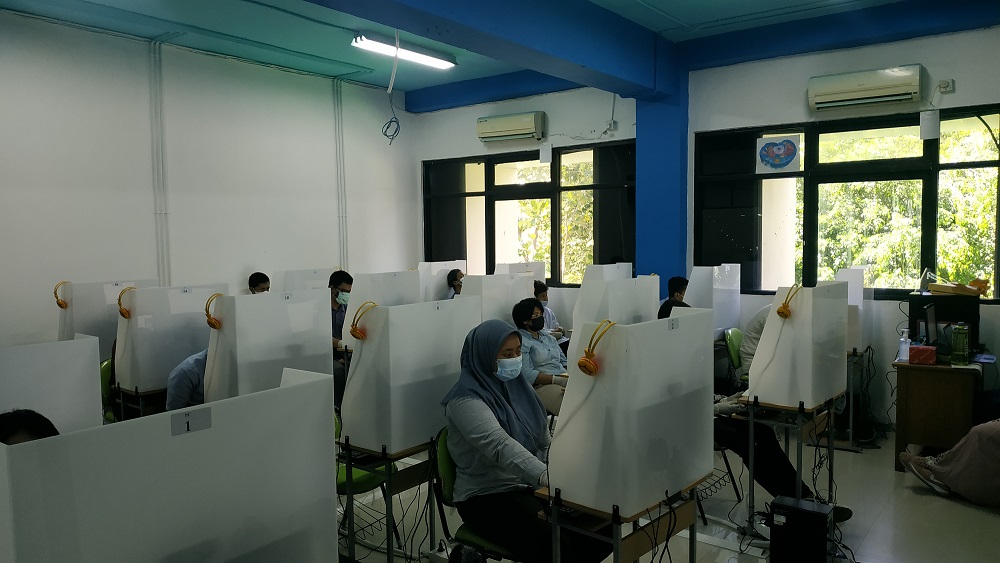 Suasana UTBK di Pusat UTBK Universitas Negeri Jakarta. Foto: Medcom.id/Ilham Pratama Putra.
