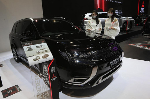 Obral Mobil Listrik, Diskon Outlander PHEV Sampai Rp420 Jutaan