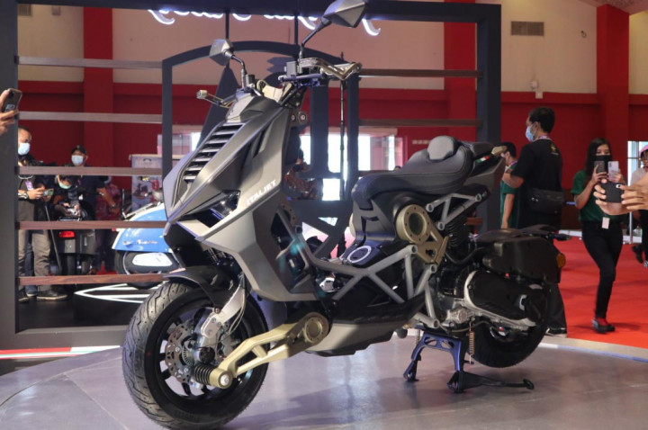 Skutik Kekar Italjet Dragster Mengaspal Di Indonesia