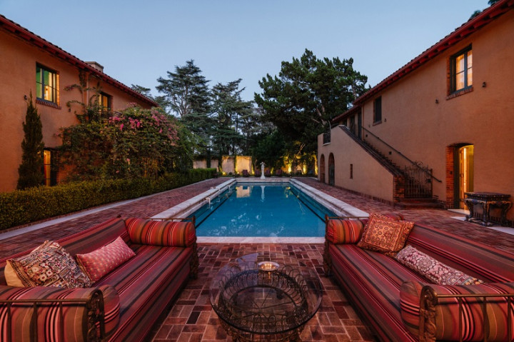 Properti Mewah Tempat Syuting Scream 3 dan Britney Spears Dijual Rp581 Miliar