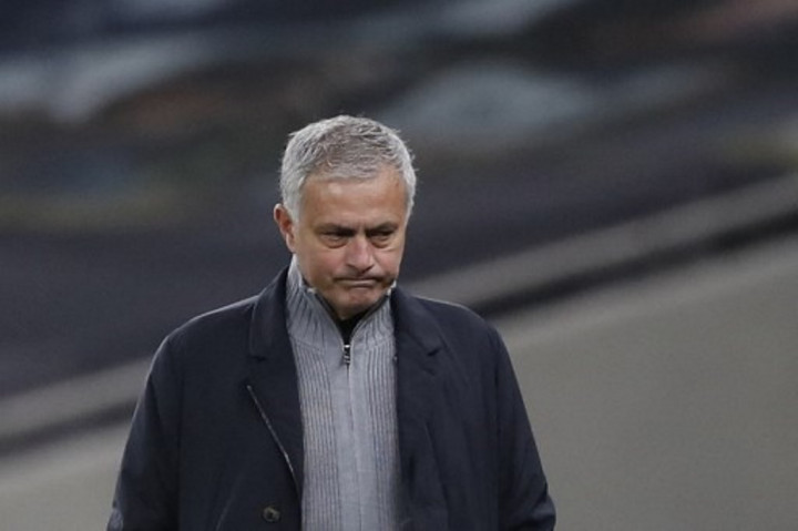 Apologi Jose Mourinho Usai Bermain Imbang Lawan Everton