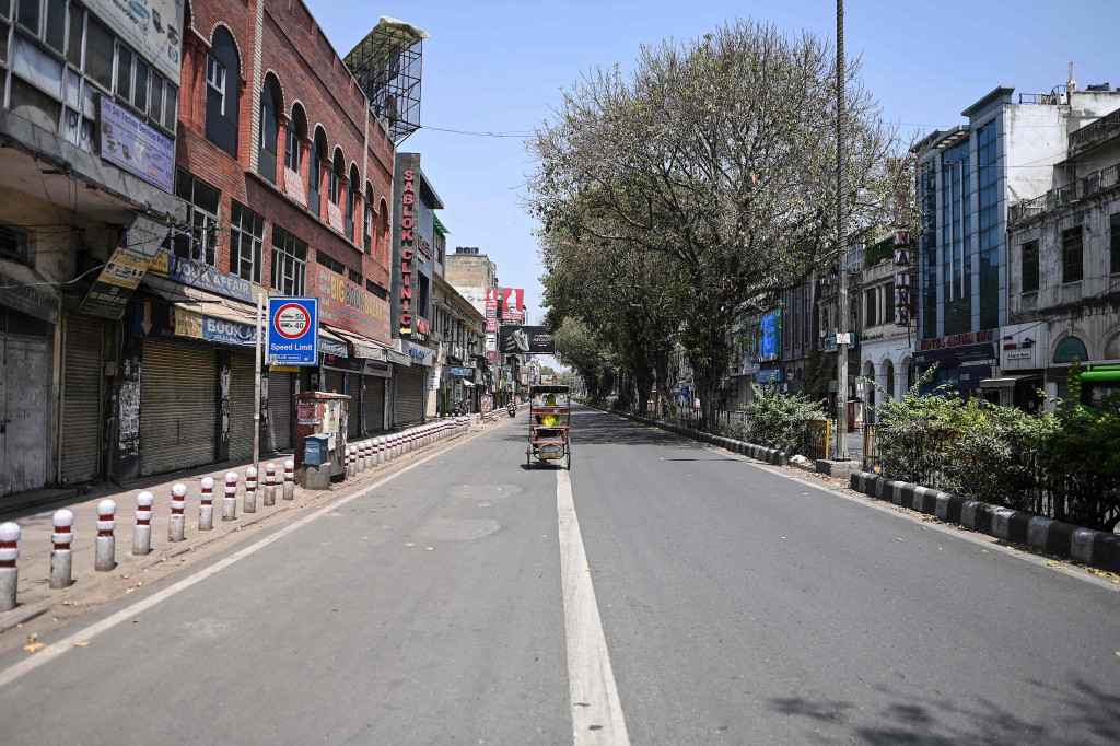 Kasus Covid-19 Naik 3 Kali Lipat dari AS, New Delhi Lockdown