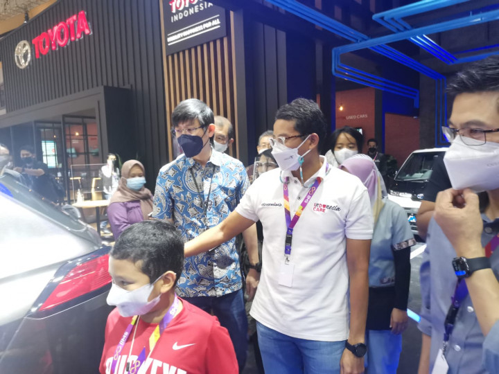 Pengen Mobil Listrik, Sandiaga Uno Beli Mobil Rp500 Jutaan