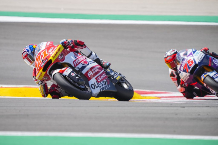 Pembalap Utusan Tim Indonesia Bercokol Di 5 Besar Moto2