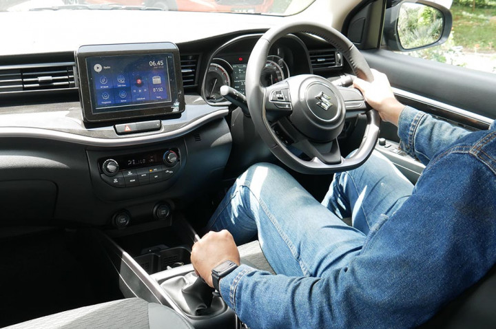 5 Tips Tetap Fit Mengemudi Saat Berpuasa