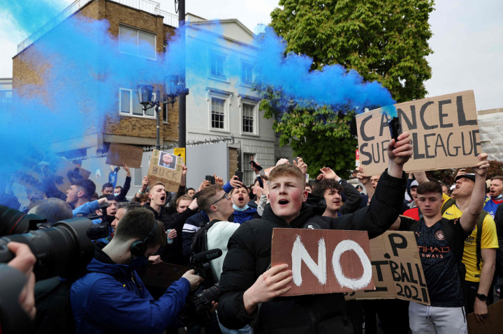 Foto: Fans Bersatu Tolak European Super League