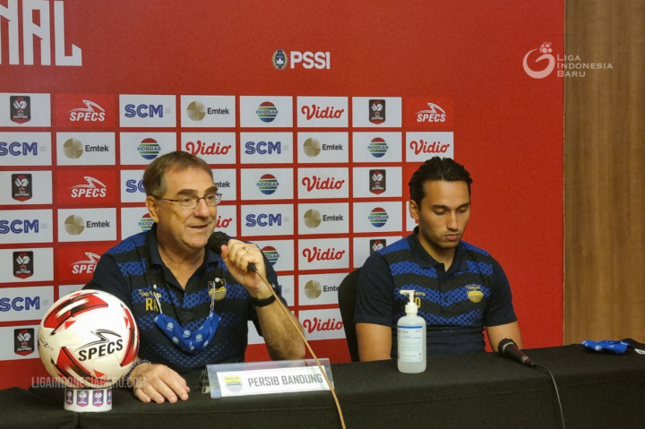 Jelang Hadapi Persija, Pelatih Persib Keluhkan Durasi Pemulihan Pemain