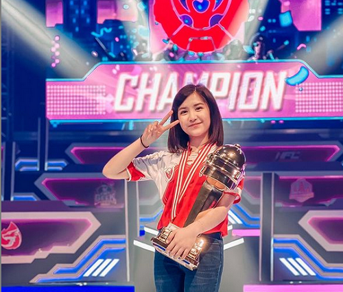 Ini 5 Kartini Indonesia di Dunia ESports, Prestasinya Mentereng
