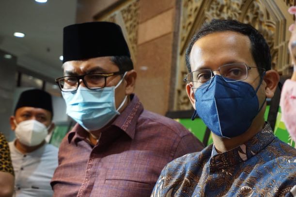 Kamus Sejarah RI Dijual di <i>E-Commerce</i>, Nadiem: Akan Kami Tarik