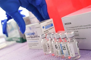 CDC Rekomendasikan Diakhirinya Penangguhan Vaksin J&J