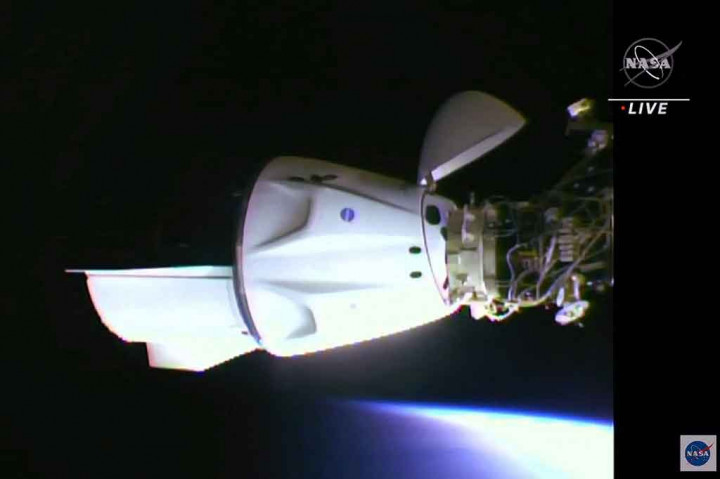 SpaceX Crew Dragon Endeavour Berlabuh di ISS