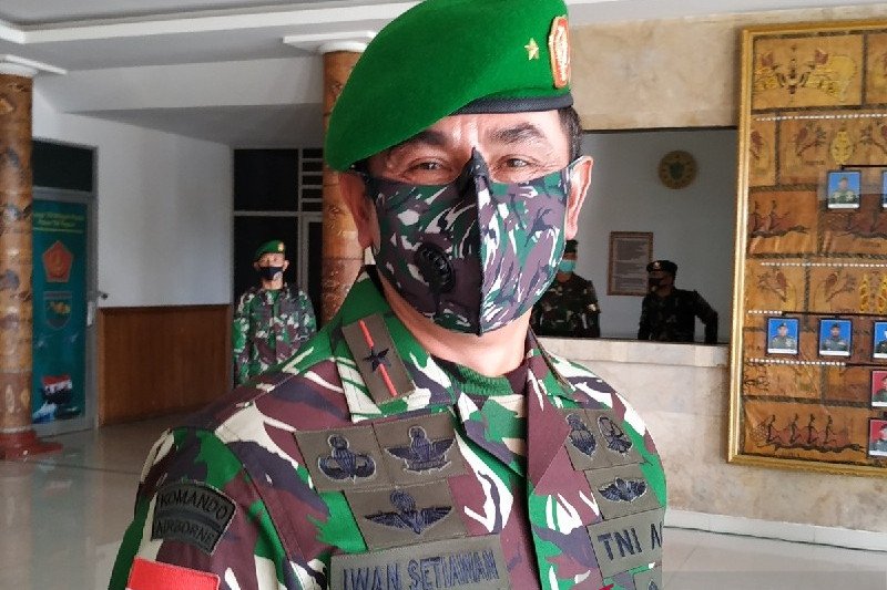 Dandrem 173/PVB Brigjen TNI Iwan Setiawan. (Foto: ANTARA/Evarukdijati)