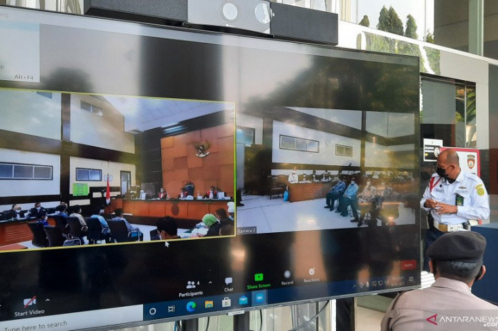 Saksi Sebut 20 Simpatisan Rizieq Reaktif Covid-19 Saat Kerumunan di Megamendung