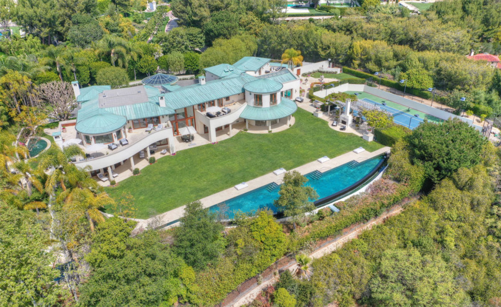Rumah miliarder Sumner Redstone yang dijual Rp403 miliar. Foto: Realtor.com