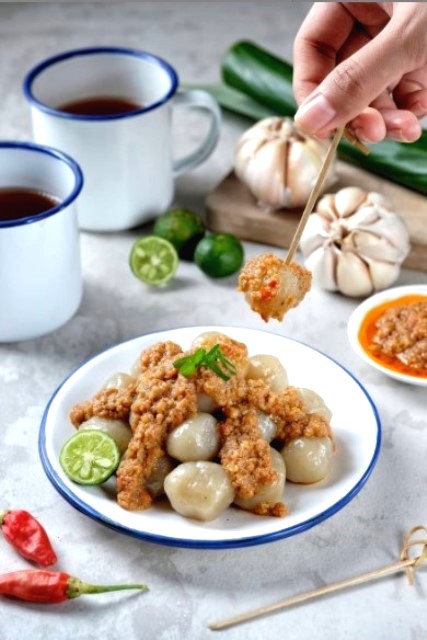 Ini cara membuat cilok dengan mudah. (Foto: Dok. Instagram Tri  - Product/Service-Food and product Photography/@nyonyah_tri)