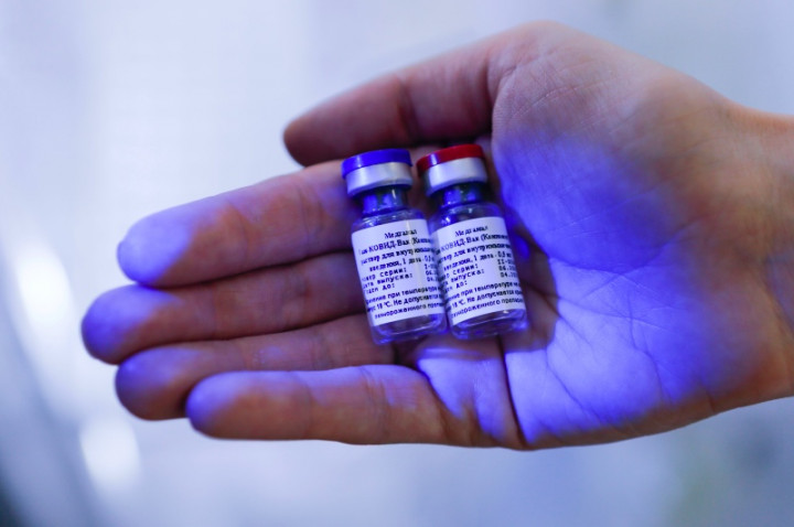 Populer Internasional: Vaksin Sputnik Ditolak Hingga Penembakan Los Angeles