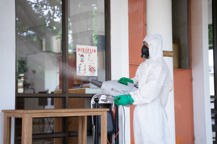 Rumah Ibadah di Sekitar Stasiun dan Jalur LRT Didisinfeksi