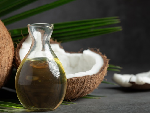 Manfaat Minyak Kelapa untuk Rambut dan Cara Pemakaiannya