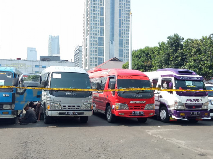 Kemenhub Bakal Bantu Pemilik <i>Travel</i> Gelap Urus Izin Beroperasi