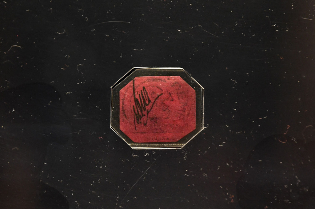 Potret Prangko Langka Guyana Inggris yang Segera Dilelang