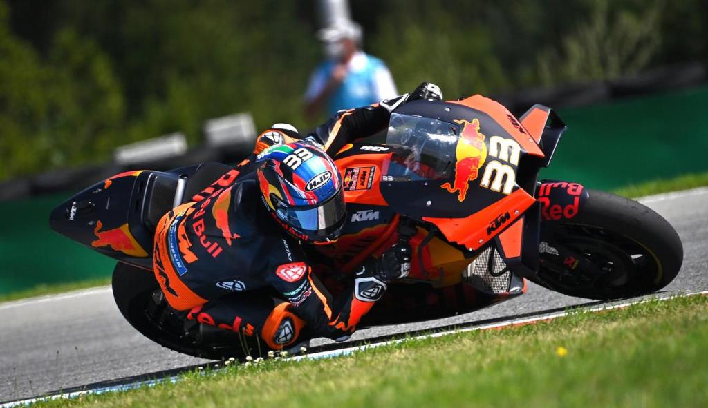 Pembalap KTM Racing, Brad Binder (AFP/Joe Klamar)