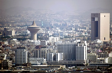 Arab Saudi Cegat 'Target Udara Berbahaya' Dekat Jeddah