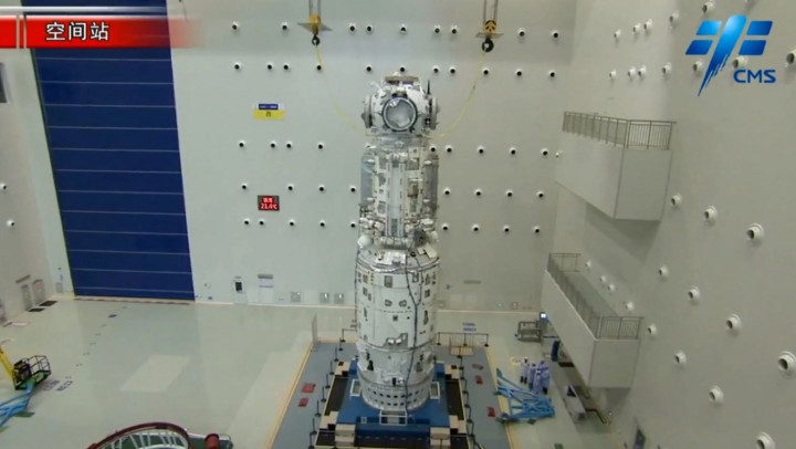 Tiongkok Terbangkan Modul Stasiun Luar Angkasa Buatannya