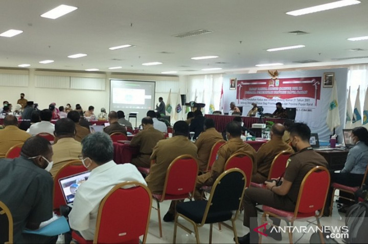 DPR Gelar Rapat Revisi UU Otsus di Papua Barat