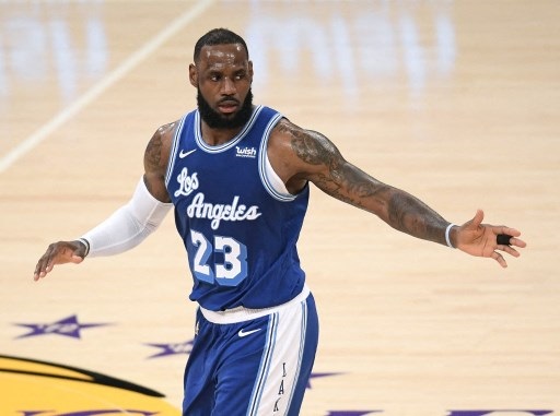 LeBron James Cedera Lagi