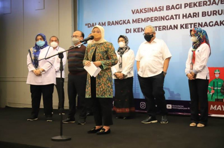 Peringati <i>May Day</i>, Kemenaker Gelar Program Vaksinasi