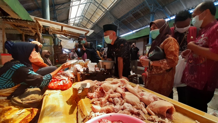 Harga Daging Ayam di Jepara Naik, Bahan Pokok Stabil