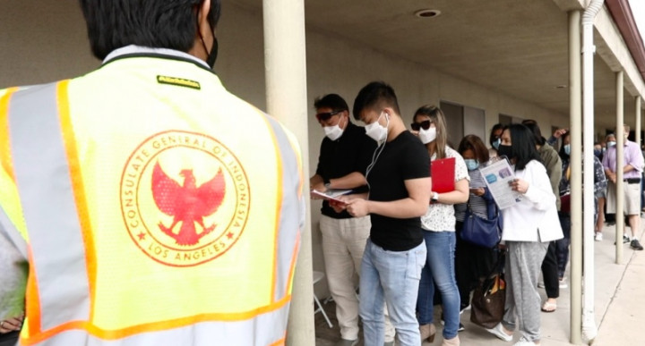 WNI di Los Angeles Rampungkan Vaksinasi Covid-19 Kedua