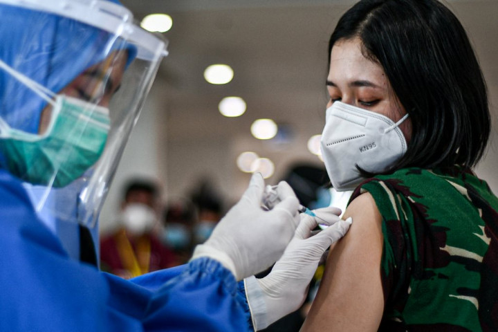 Populer Ekonomi: Vaksinasi Gotong Royong hingga Plafon KUR akan Dinaikkan