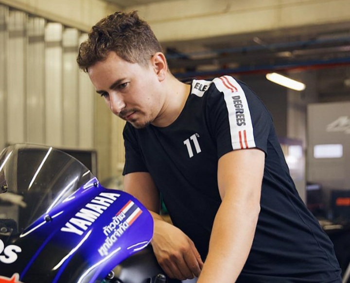 Jorge Lorenzo: Rossi Sudah Lambat dan Tidak Akurat