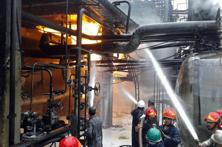 Kebakaran Landa Kilang Minyak Suriah