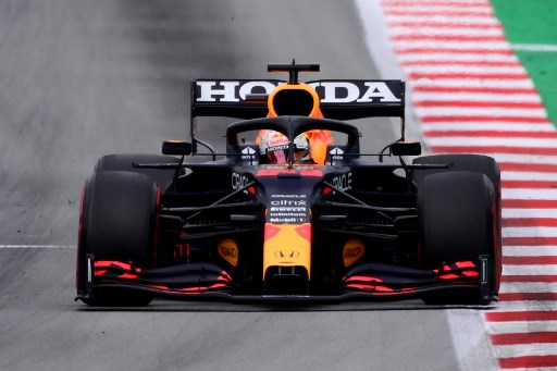 Gagal Juara Gegara Hamilton, Verstappen Mengaku Salah Strategi Masuk Pit