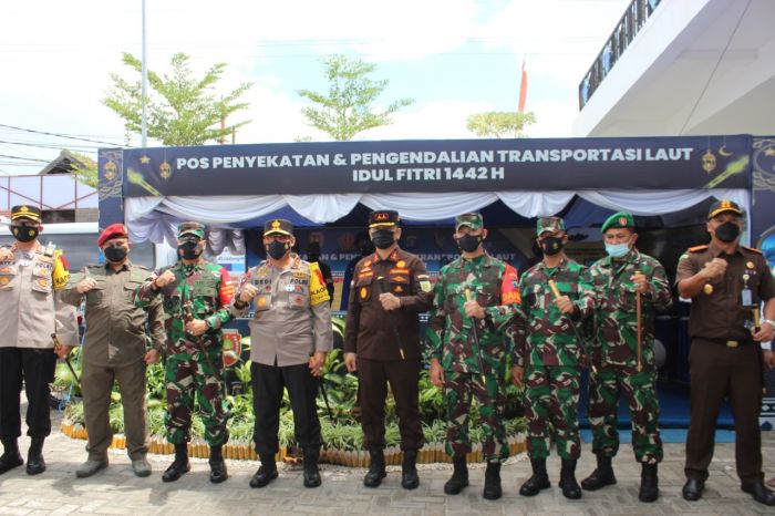 1.369 Kendaraan Dipaksa Putar Balik di Perbatasan Kalteng-Kalsel