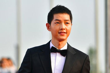 Pemeran Vincenzo Song Joong Ki Tanggapi Penilaian Orang tentang Aktingnya