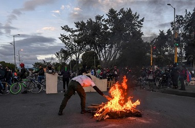 Korban Tewas Demo Anti-Pemerintah Kolombia Jadi 42 Orang