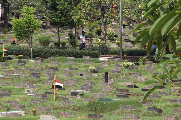 Ziarah Ditiadakan, Suasana TPU Karet Bivak Sepi Jelang Lebaran