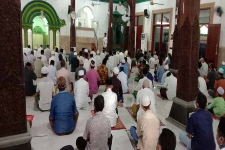 Warga Pekalongan Diminta Salat Id di Rumah