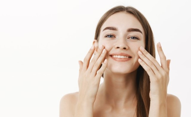 10 Cara Cegah Komedo Hitam Muncul di Hidung